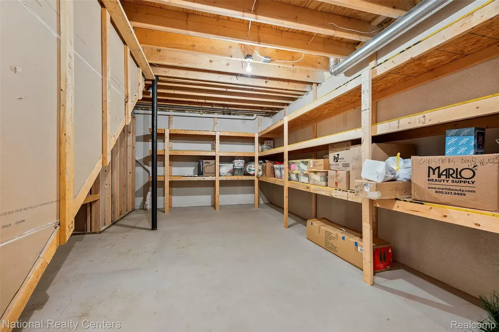 49455 N Glacier Avenue Northville Township MI 48168