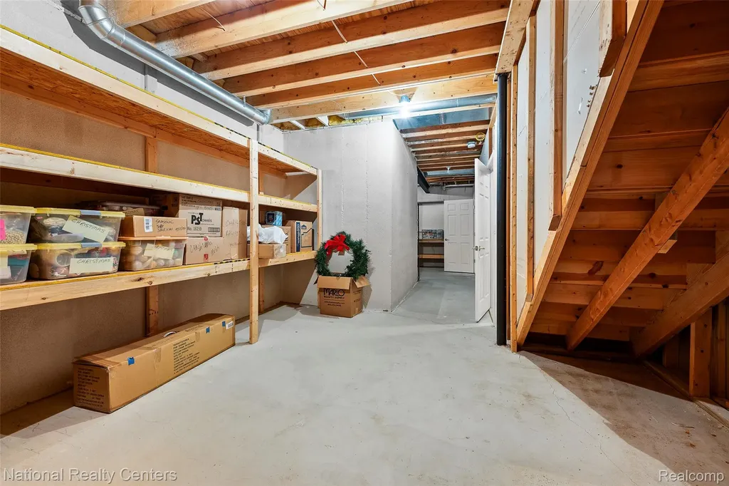 49455 N Glacier Avenue Northville Township MI 48168