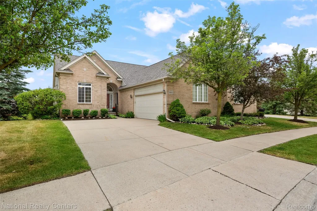 49455 N Glacier Avenue Northville Township MI 48168