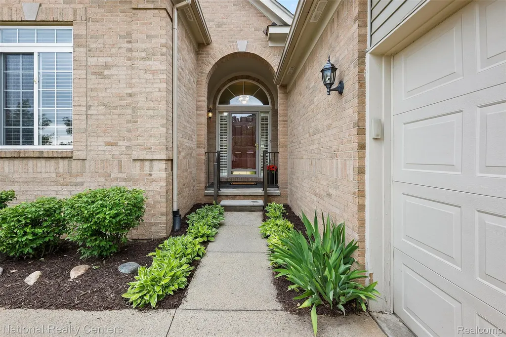 49455 N Glacier Avenue Northville Township MI 48168
