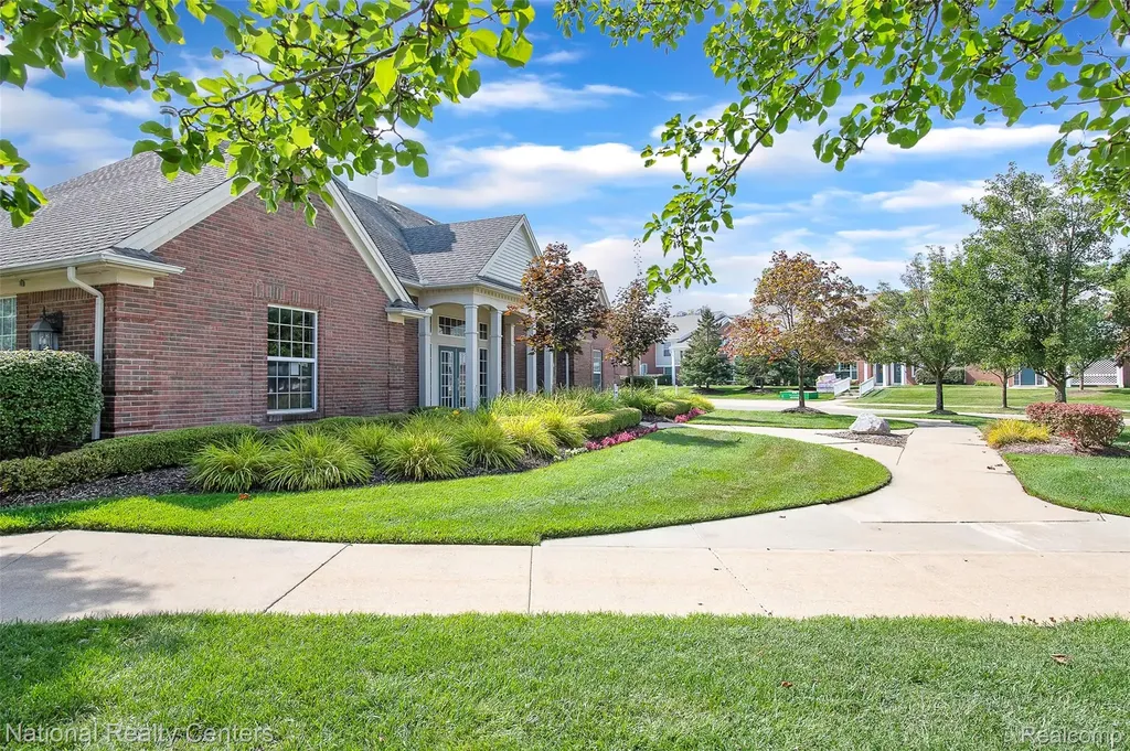 49455 N Glacier Avenue Northville Township MI 48168