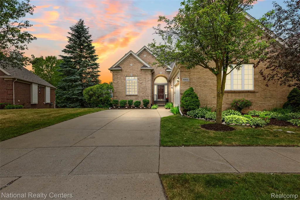 49455 N Glacier Avenue Northville Township MI 48168