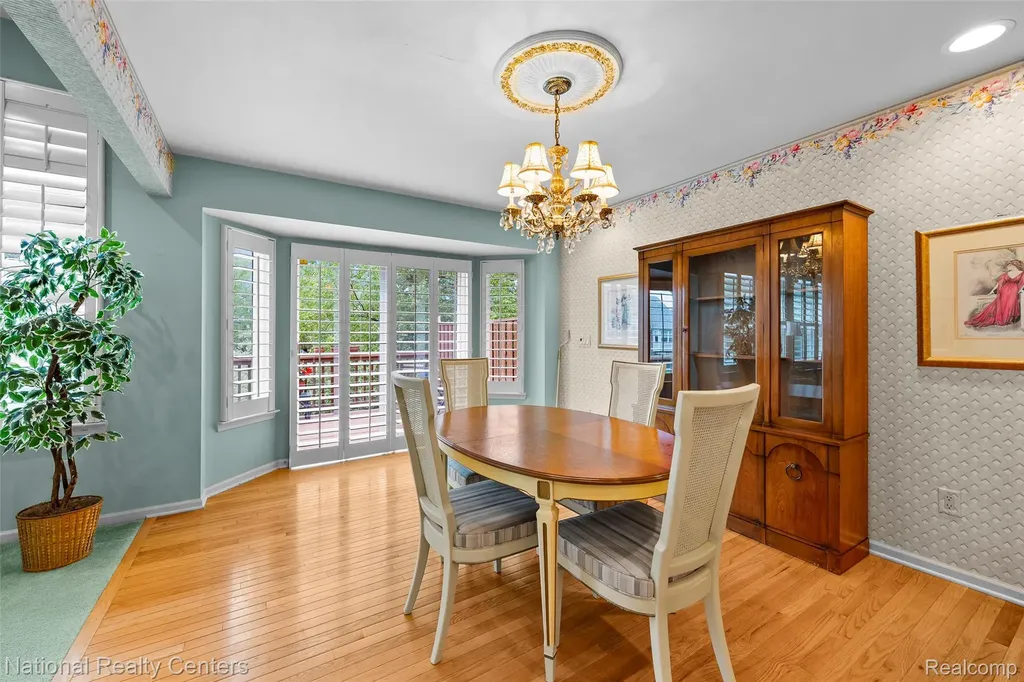 49455 N Glacier Avenue Northville Township MI 48168