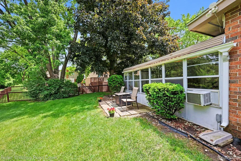 2404 Browning Drive Orion Charter Township MI 48360