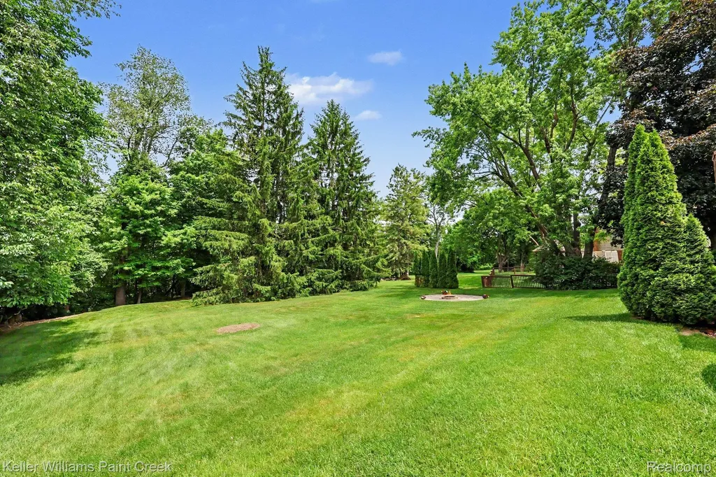 2404 Browning Drive Orion Charter Township MI 48360