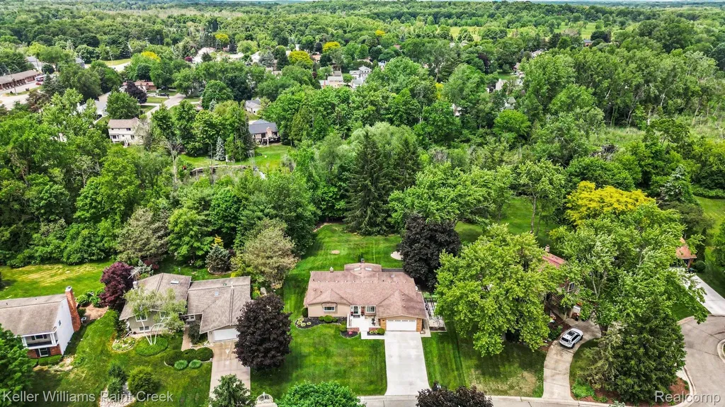 2404 Browning Drive Orion Charter Township MI 48360