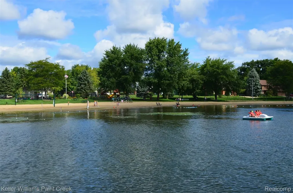 2404 Browning Drive Orion Charter Township MI 48360