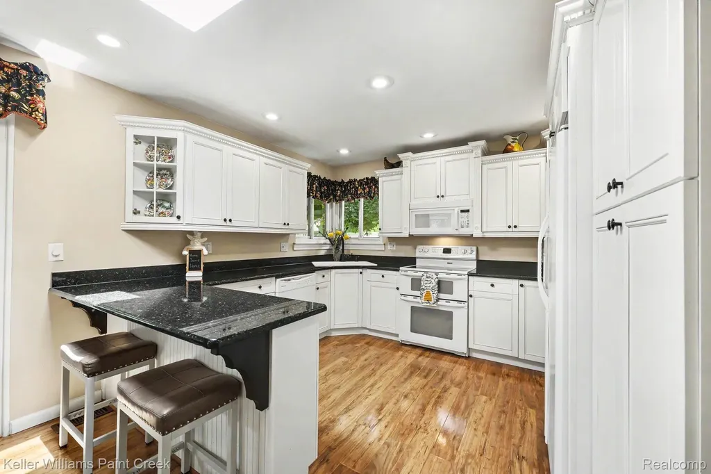 2404 Browning Drive Orion Charter Township MI 48360