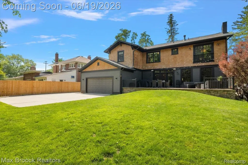 128 Mount Vernon Boulevard Royal Oak City MI 48073