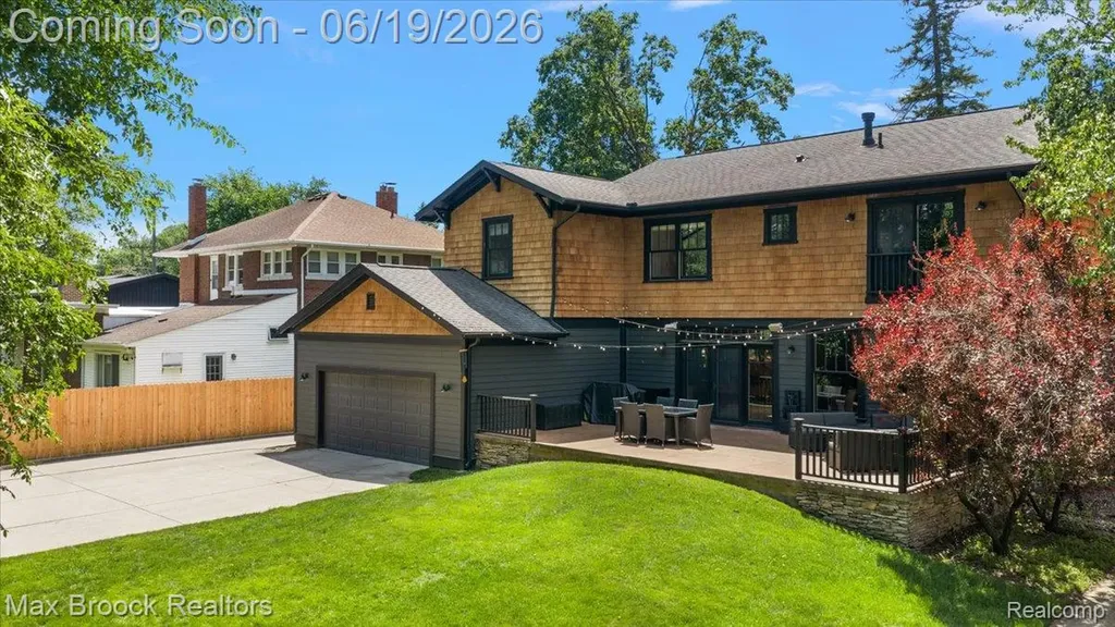 128 Mount Vernon Boulevard Royal Oak City MI 48073