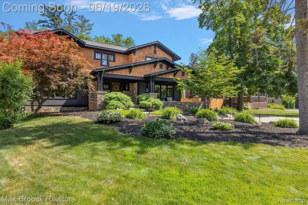 128 Mount Vernon Boulevard Royal Oak City MI 48073