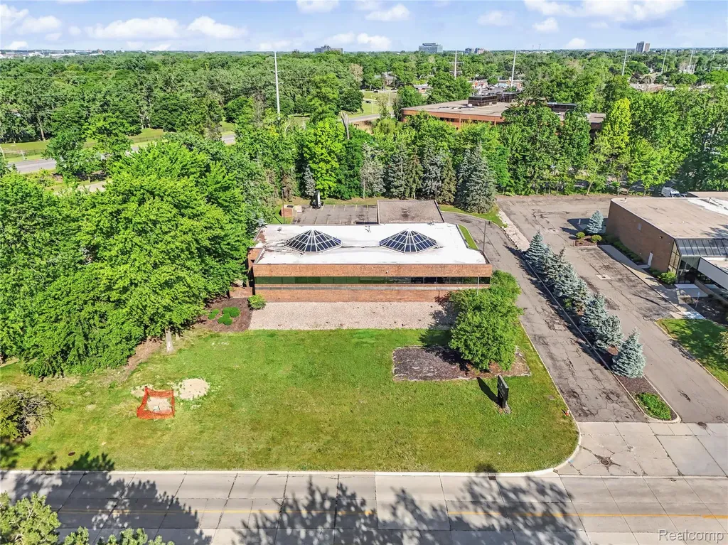 15360 S Commerce Drive Dearborn City MI 48120