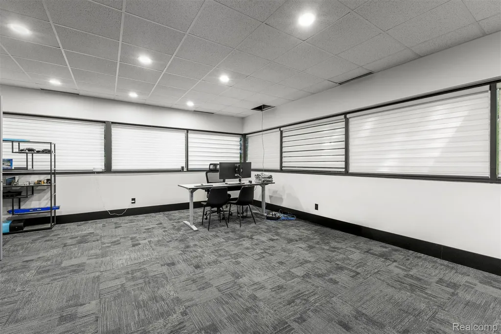 15360 S Commerce Drive Dearborn City MI 48120