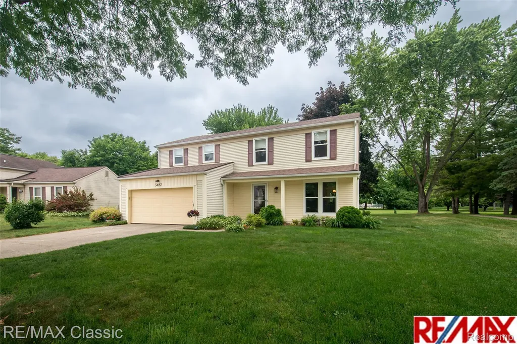 34682 Bunker Hill Drive Farmington Hills City MI 48331