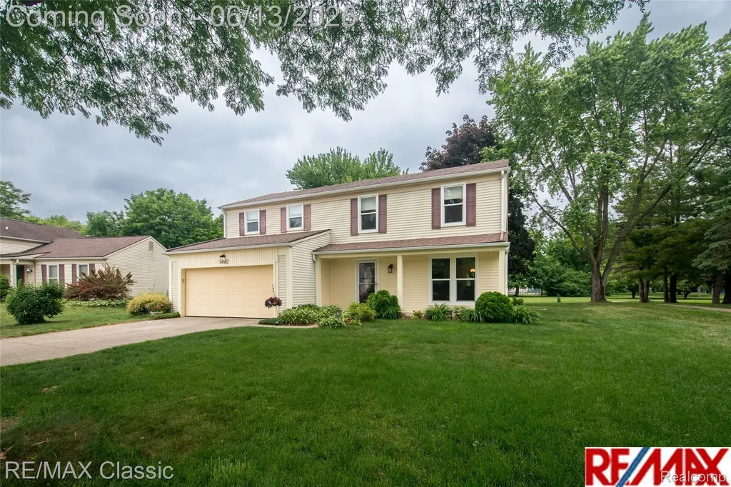 34682 Bunker Hill Drive Farmington Hills City MI 48331