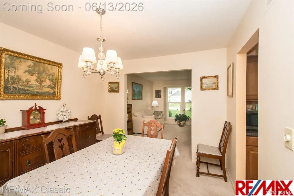 34682 Bunker Hill Drive Farmington Hills City MI 48331