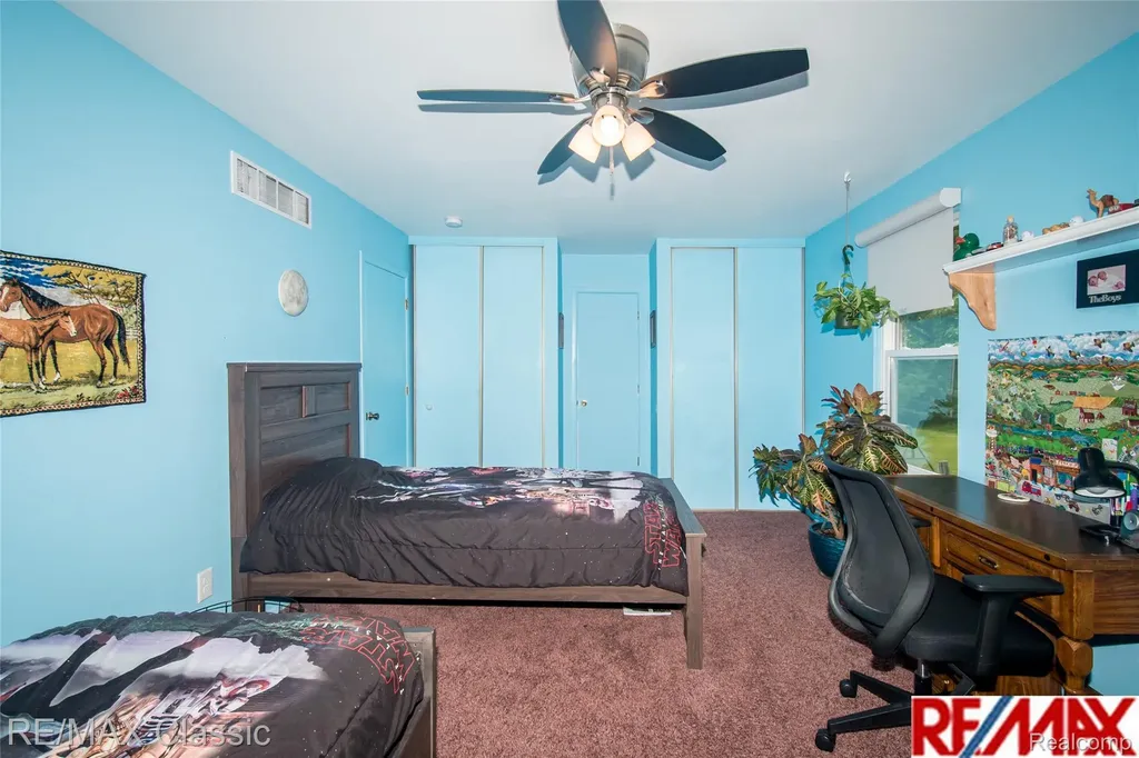 34682 Bunker Hill Drive Farmington Hills City MI 48331