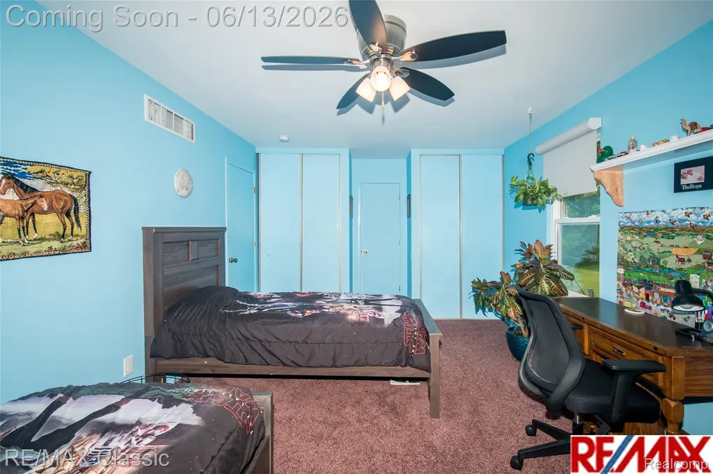 34682 Bunker Hill Drive Farmington Hills City MI 48331