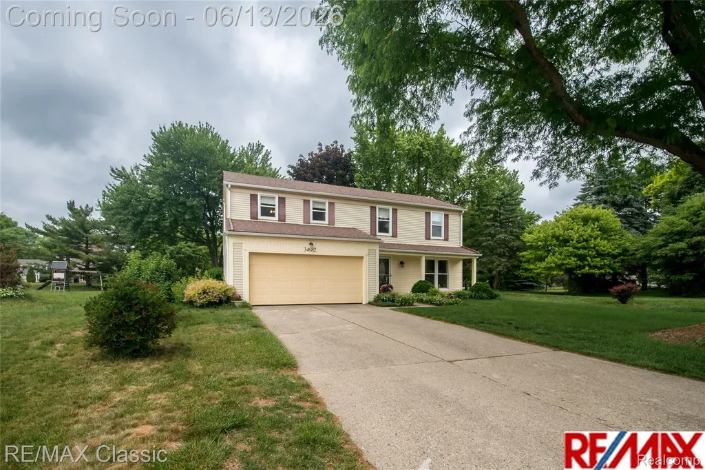 34682 Bunker Hill Drive Farmington Hills City MI 48331
