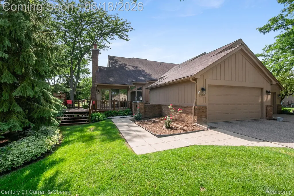 37600 N Laurel Park Drive Livonia City MI 48152
