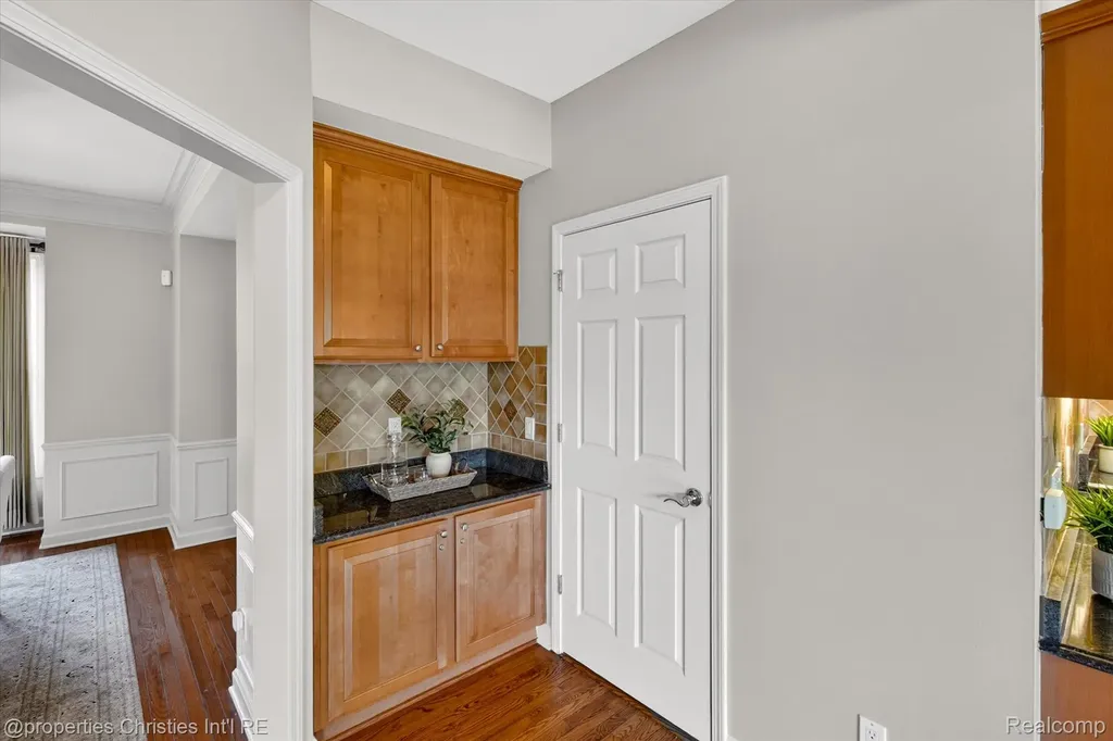 45094 Oak Forest Drive Northville Township MI 48168
