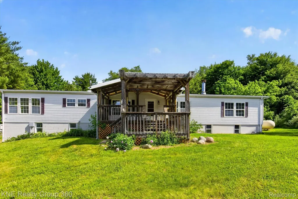 4884 Piersonville Road Marathon Township MI 48421