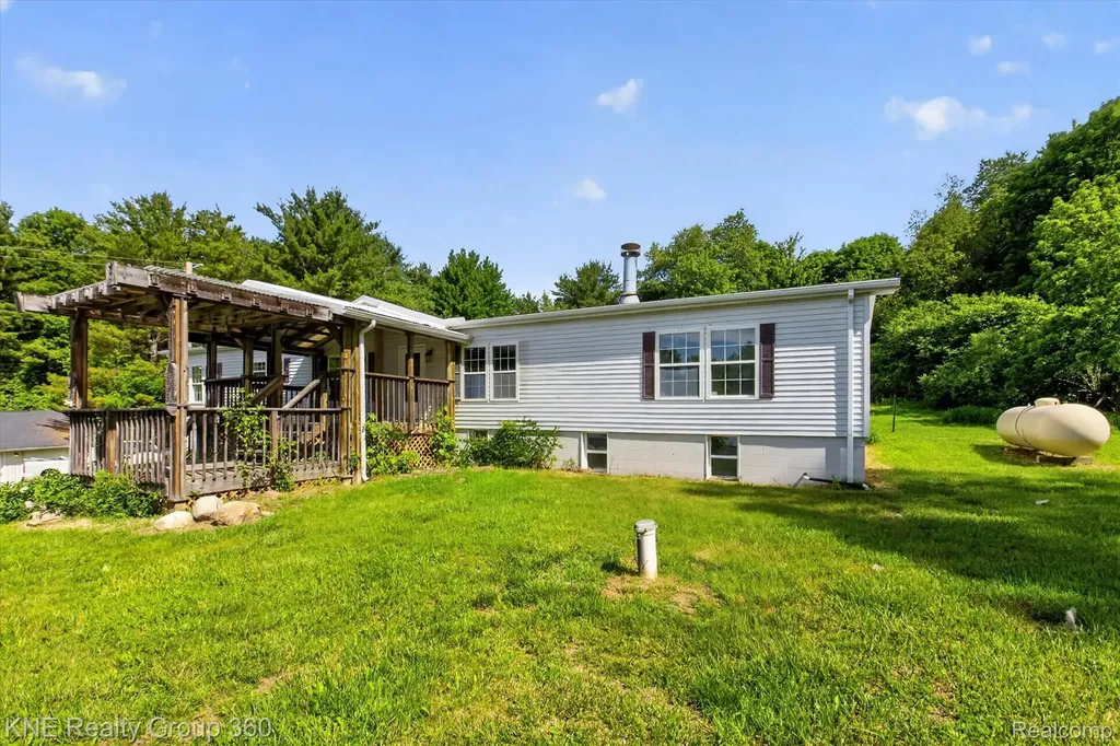 4884 Piersonville Road Marathon Township MI 48421