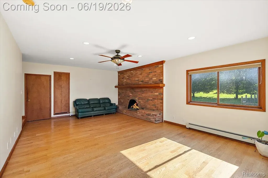 10324 Oakhill Road Springfield Charter Township MI 48442
