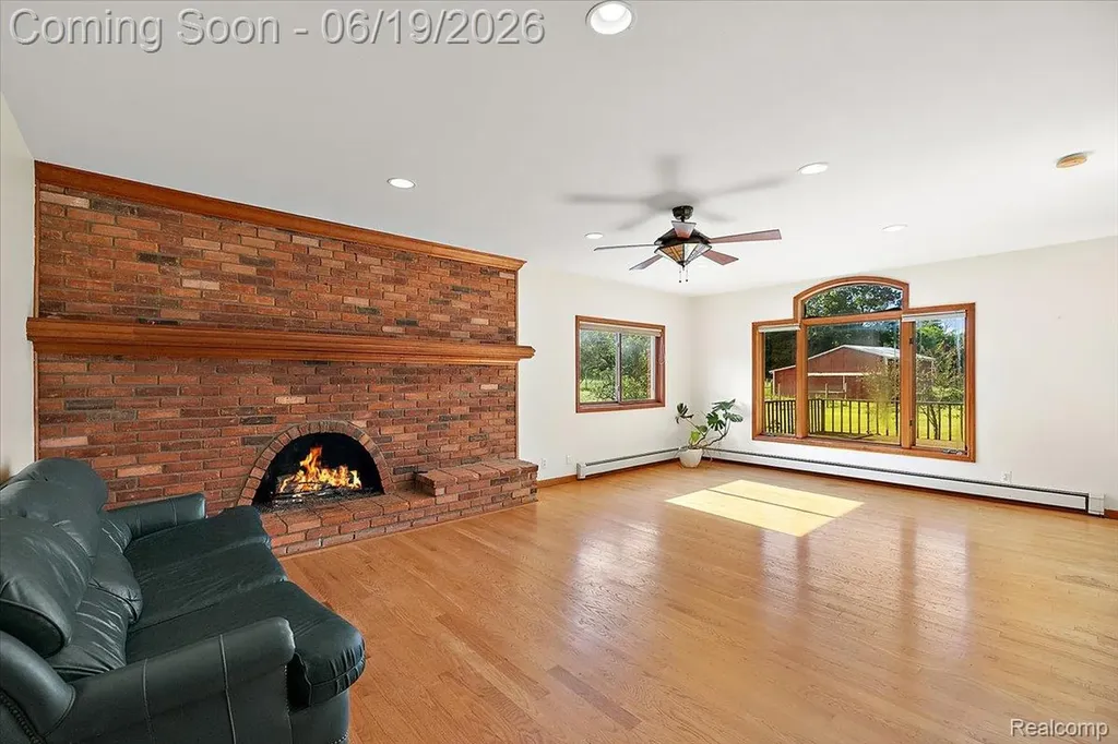 10324 Oakhill Road Springfield Charter Township MI 48442
