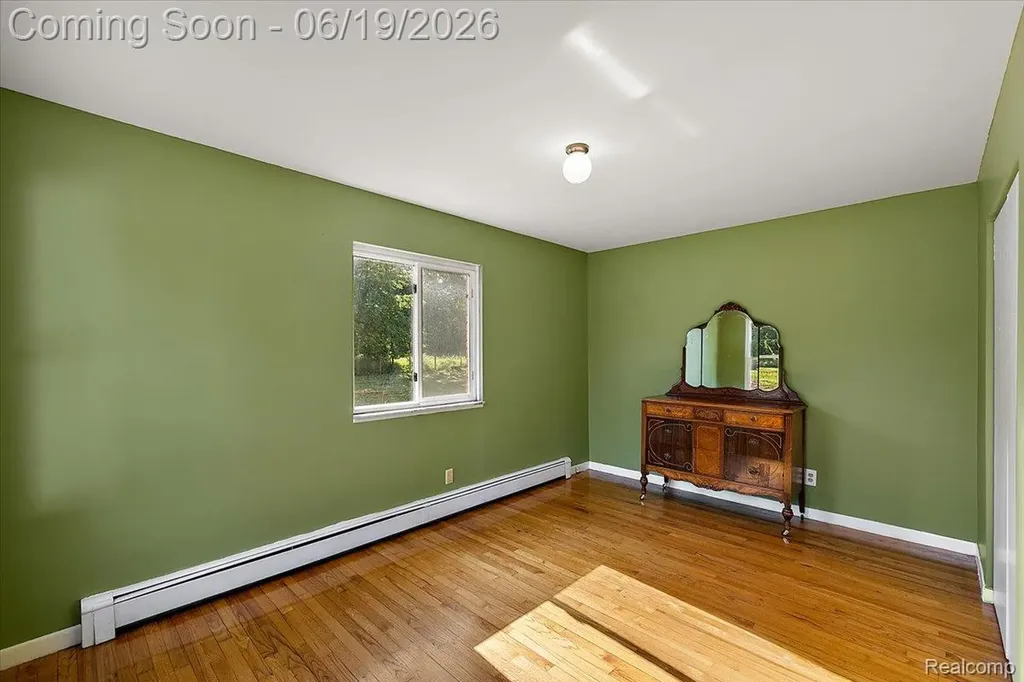 10324 Oakhill Road Springfield Charter Township MI 48442