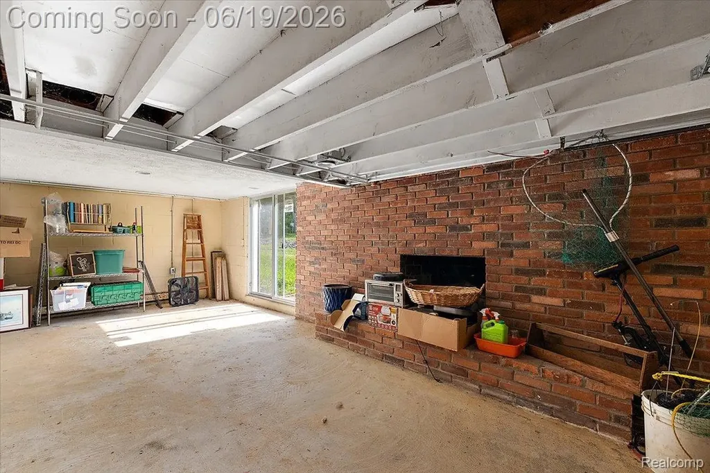 10324 Oakhill Road Springfield Charter Township MI 48442