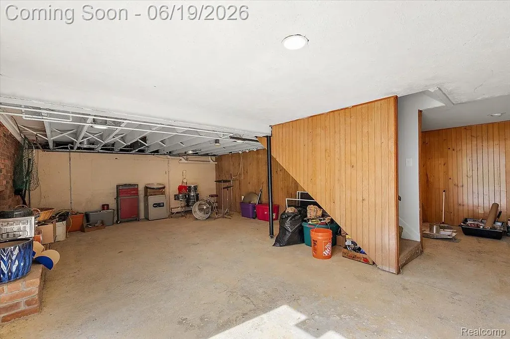 10324 Oakhill Road Springfield Charter Township MI 48442