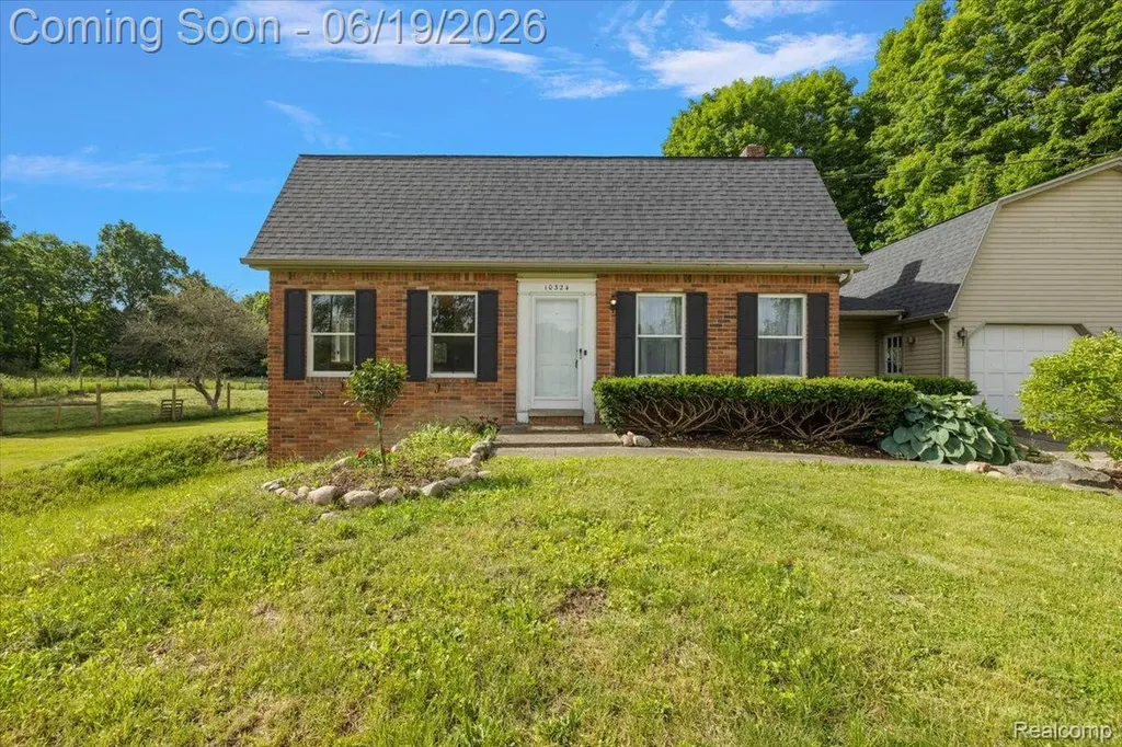 10324 Oakhill Road Springfield Charter Township MI 48442
