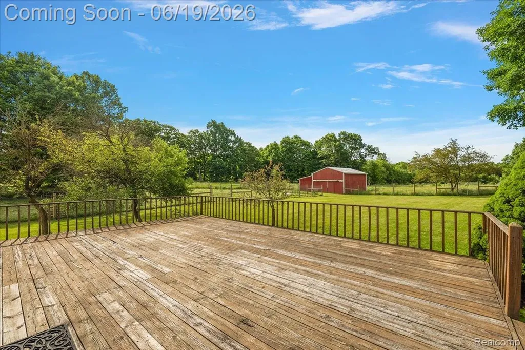 10324 Oakhill Road Springfield Charter Township MI 48442