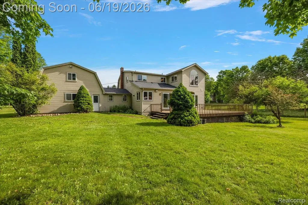 10324 Oakhill Road Springfield Charter Township MI 48442