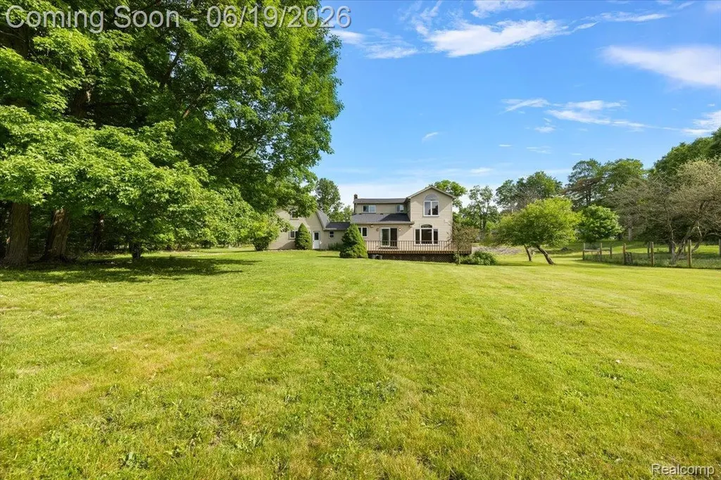10324 Oakhill Road Springfield Charter Township MI 48442