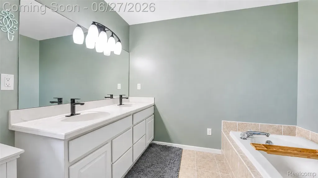 17204 Country Lane Manchester Township MI 48158