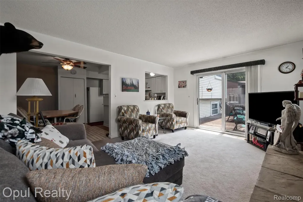 1218 Barchester Street Westland City MI 48186
