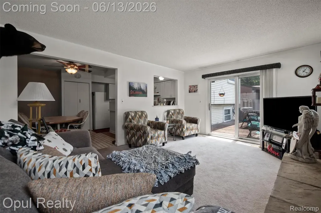 1218 Barchester Street Westland City MI 48186