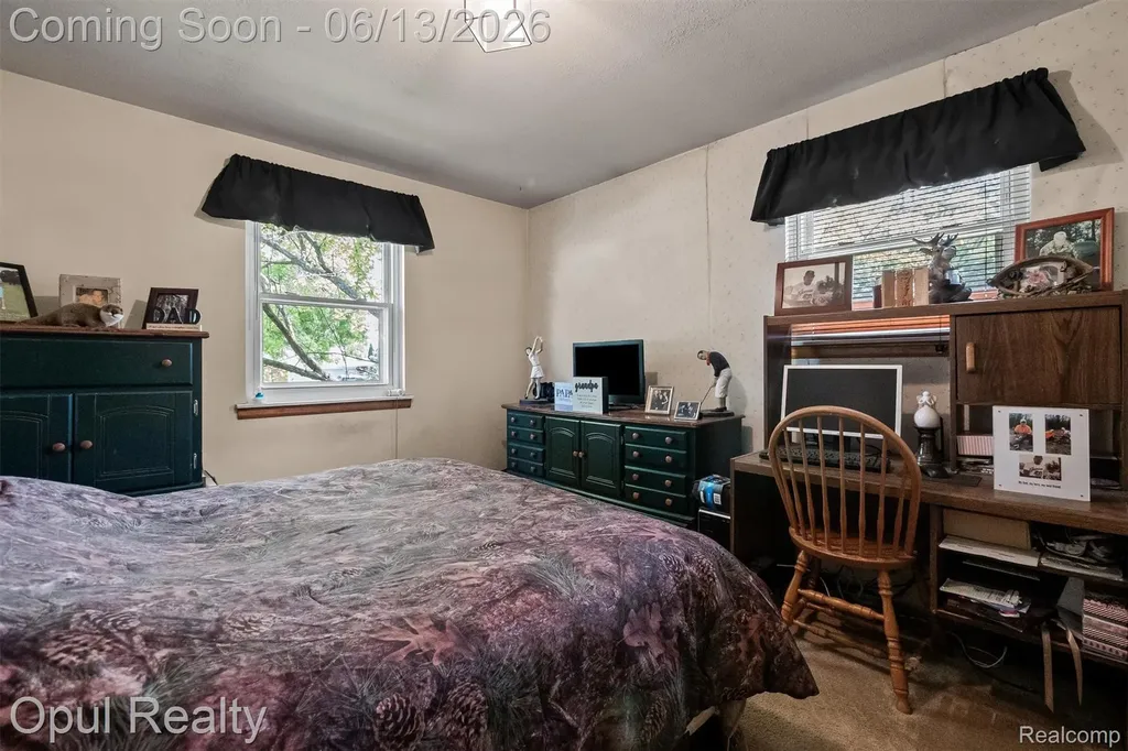 1218 Barchester Street Westland City MI 48186