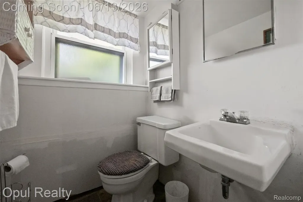 1218 Barchester Street Westland City MI 48186