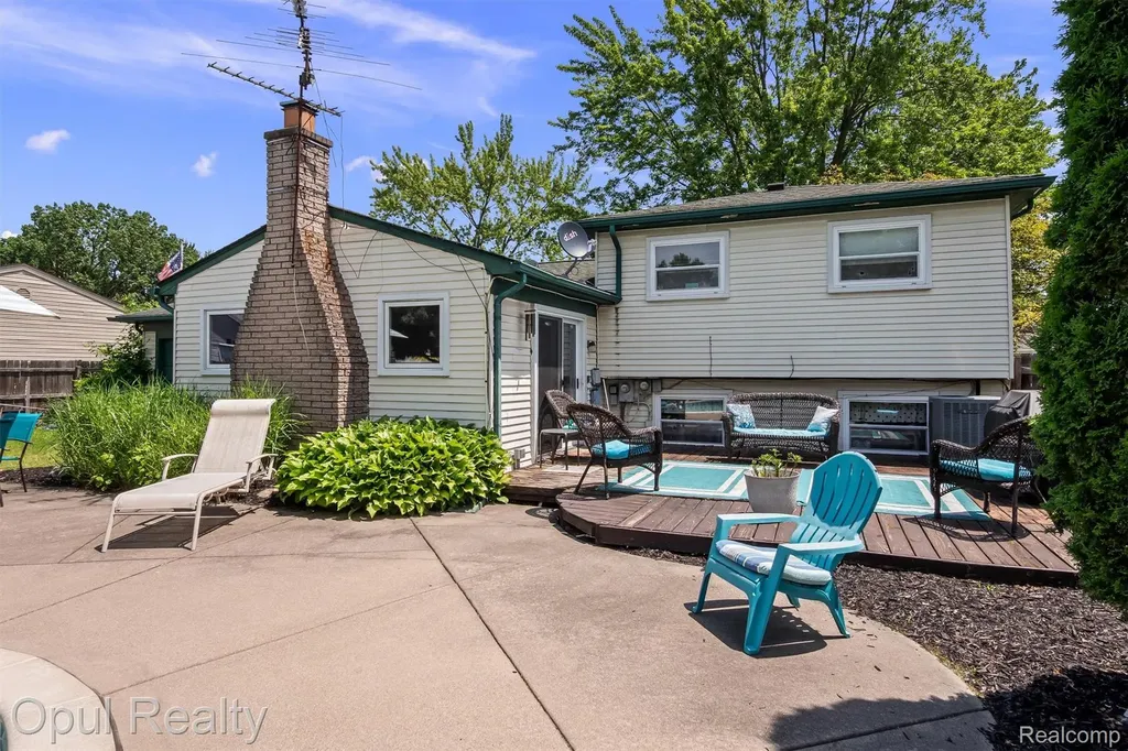 1218 Barchester Street Westland City MI 48186