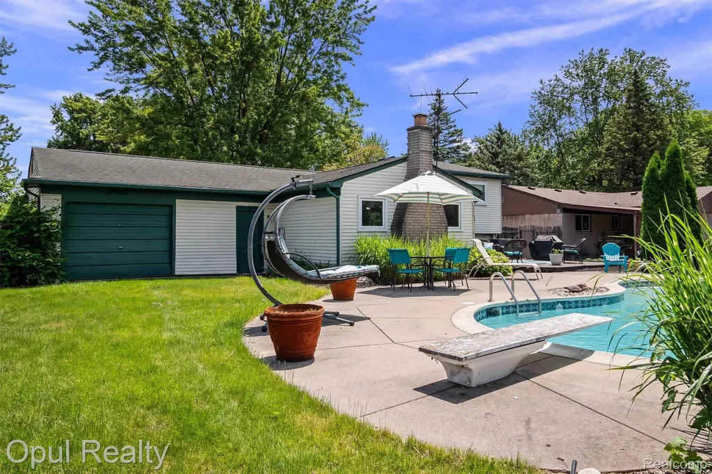 1218 Barchester Street Westland City MI 48186