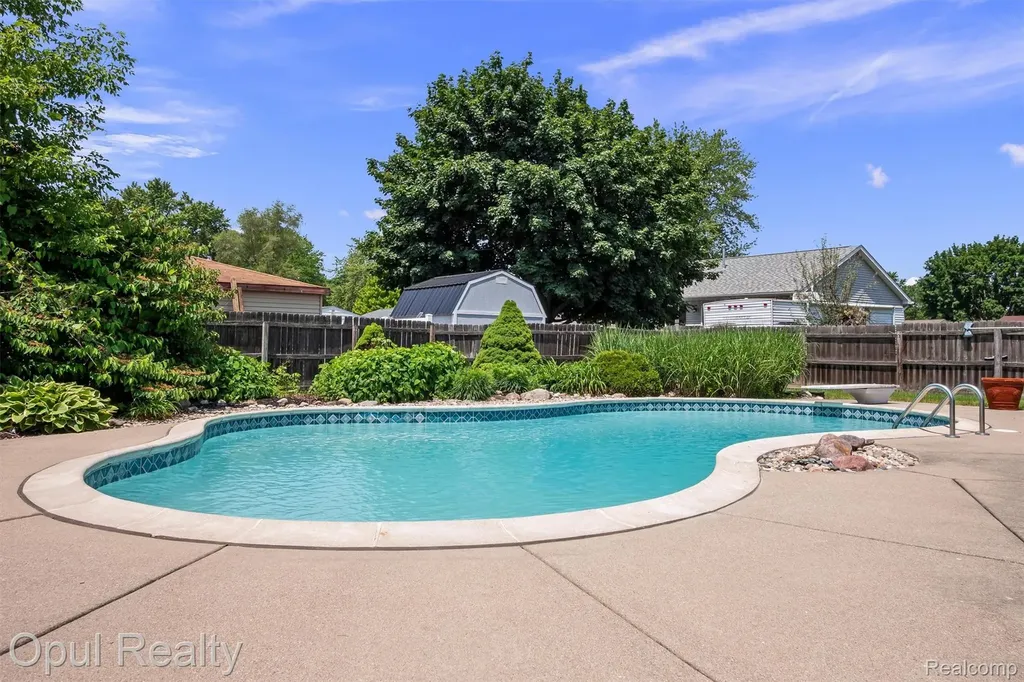 1218 Barchester Street Westland City MI 48186