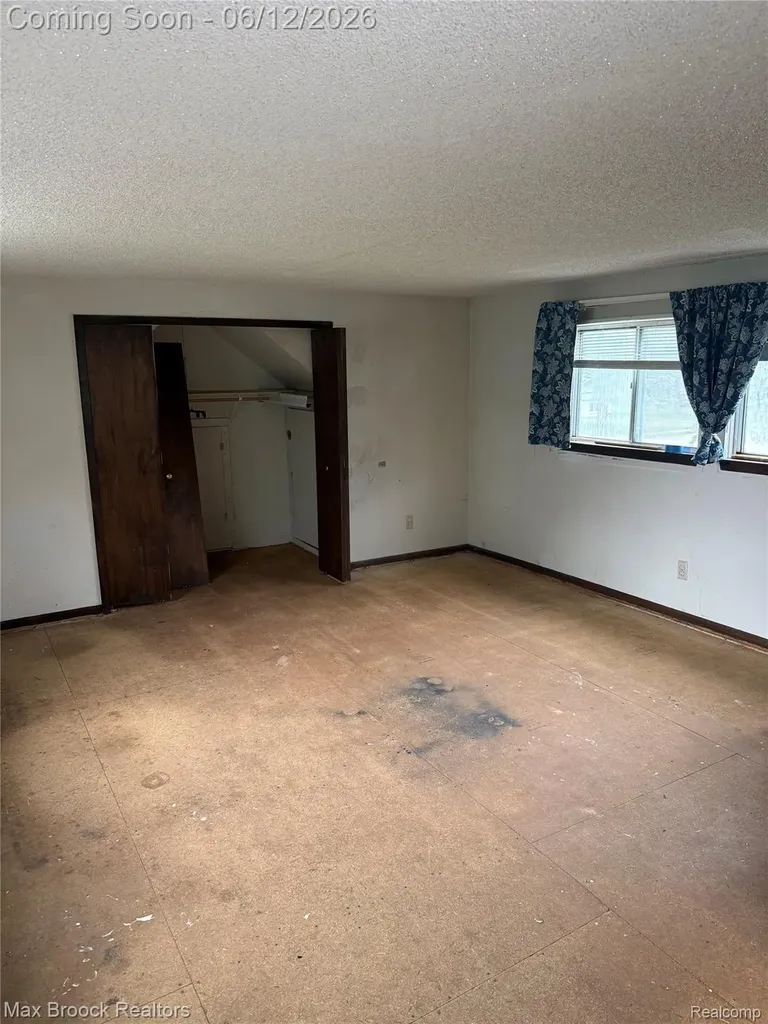 30066 Bock Street Garden City City MI 48135