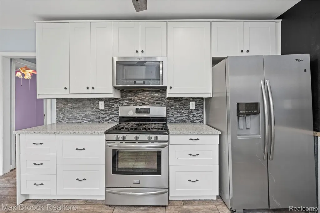 30066 Bock Street Garden City City MI 48135