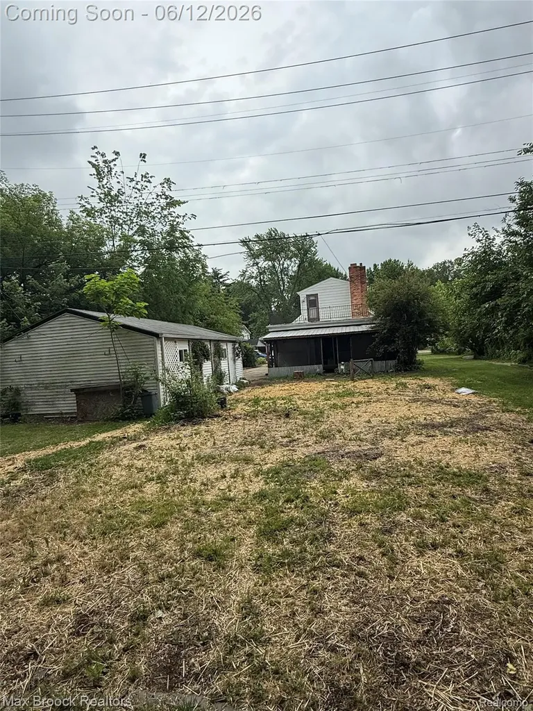 30066 Bock Street Garden City City MI 48135