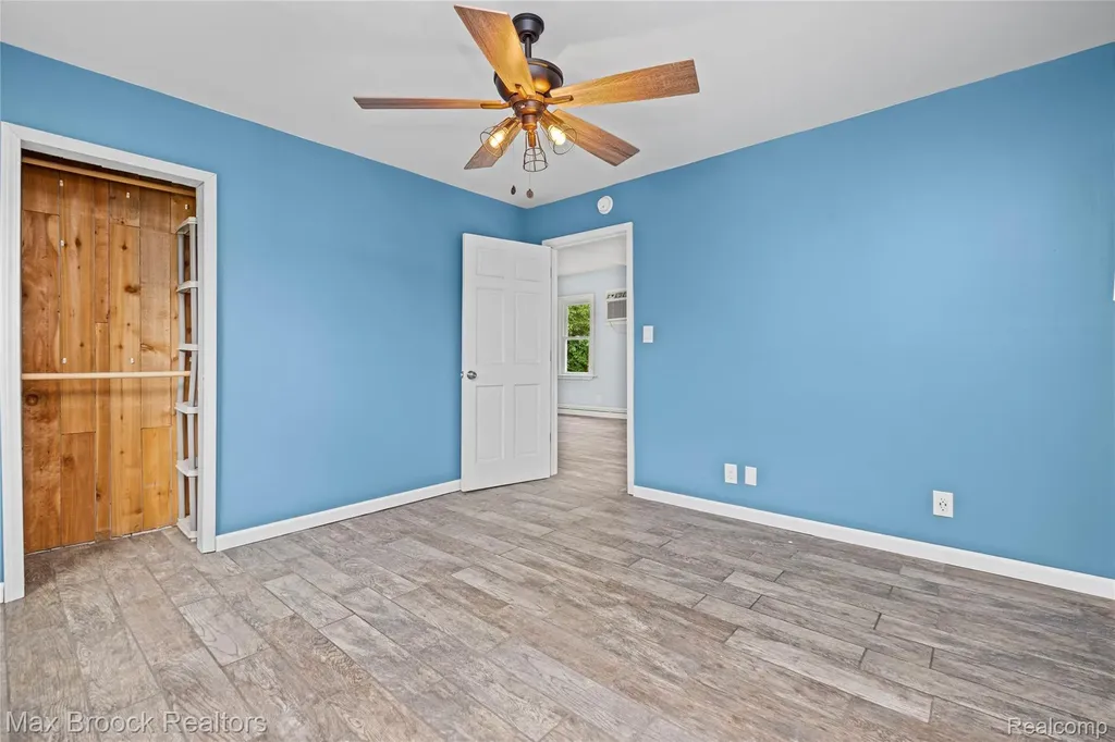 30066 Bock Street Garden City City MI 48135