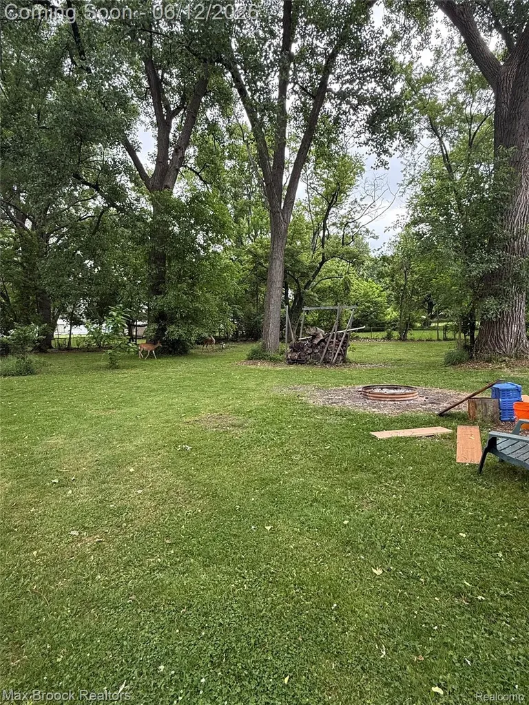 30066 Bock Street Garden City City MI 48135