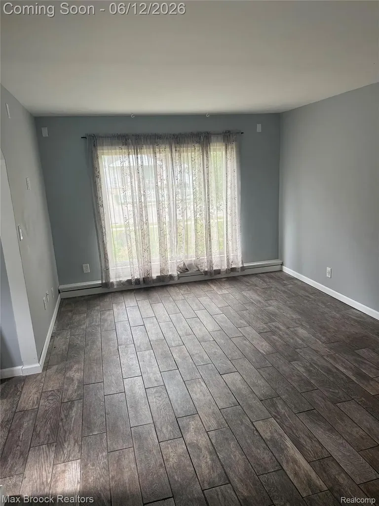 30066 Bock Street Garden City City MI 48135